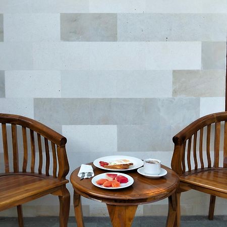 Kutus Bali Guesthouse Sanur Zewnętrze zdjęcie