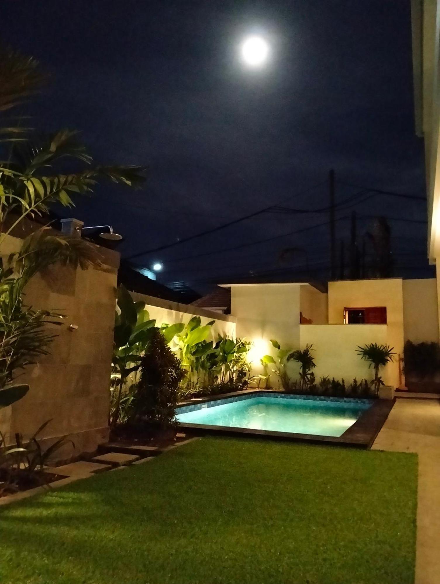 Kutus Bali Guesthouse Sanur Zewnętrze zdjęcie