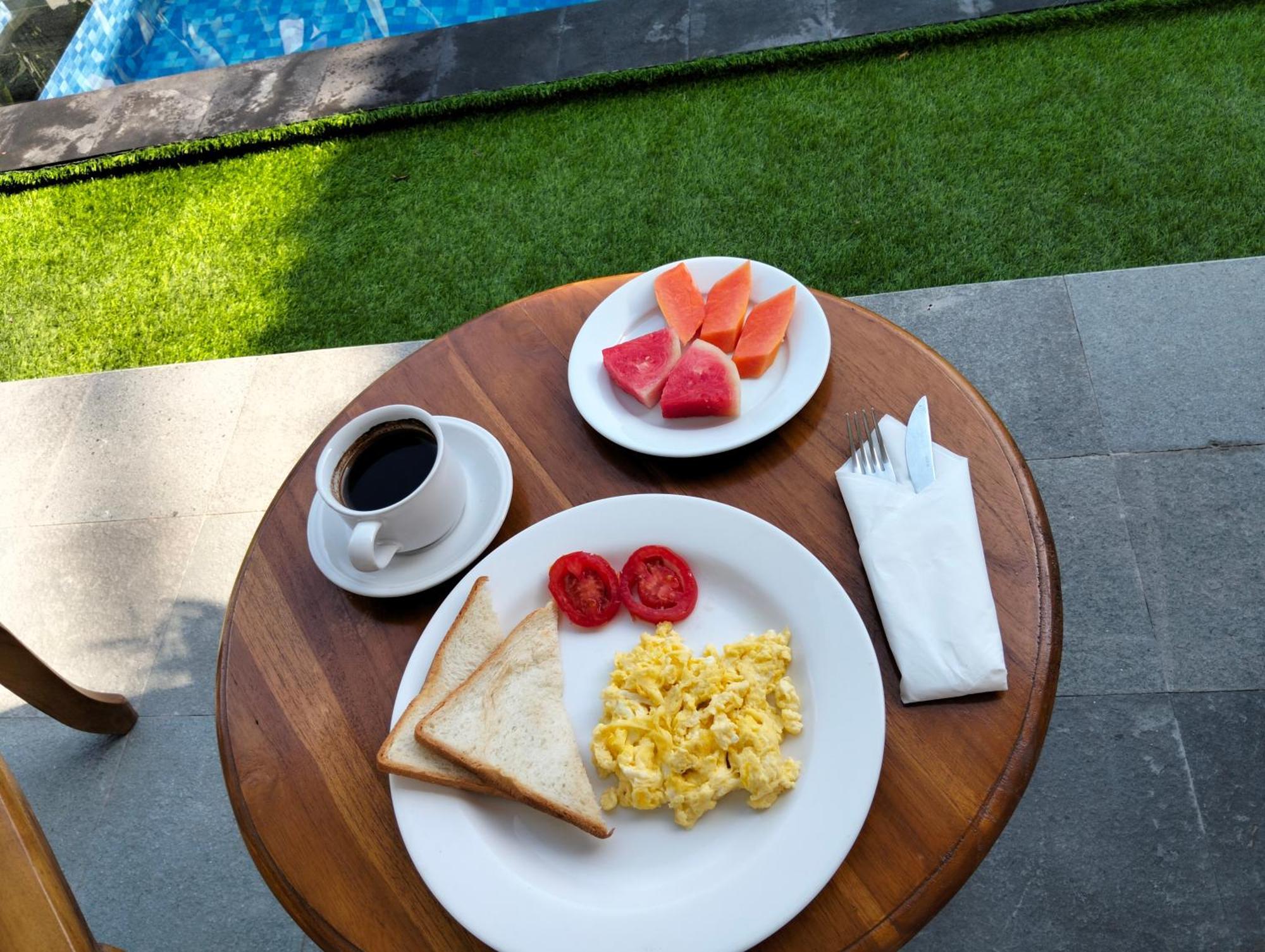 Kutus Bali Guesthouse Sanur Zewnętrze zdjęcie