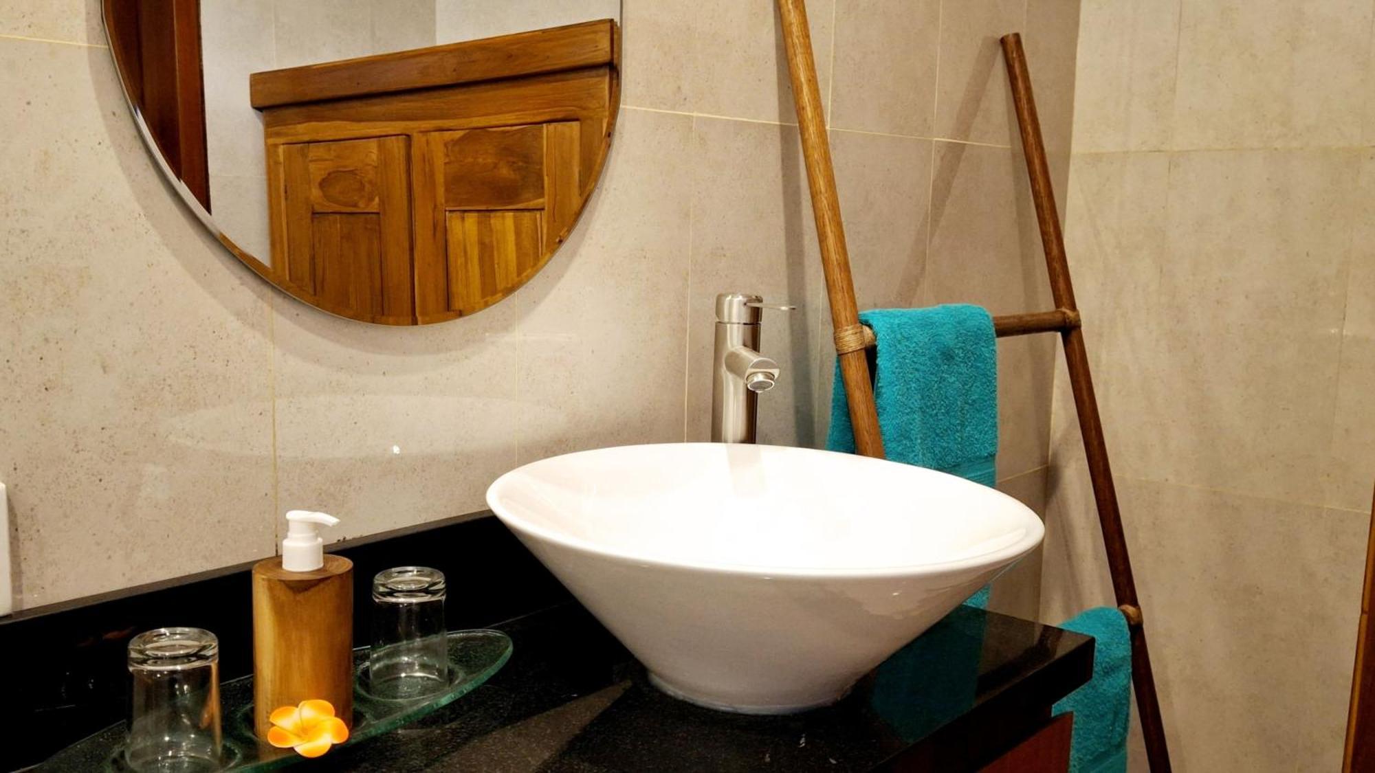 Kutus Bali Guesthouse Sanur Zewnętrze zdjęcie